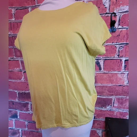 Chartreuse Cardigan Set - Picture 5 of 8